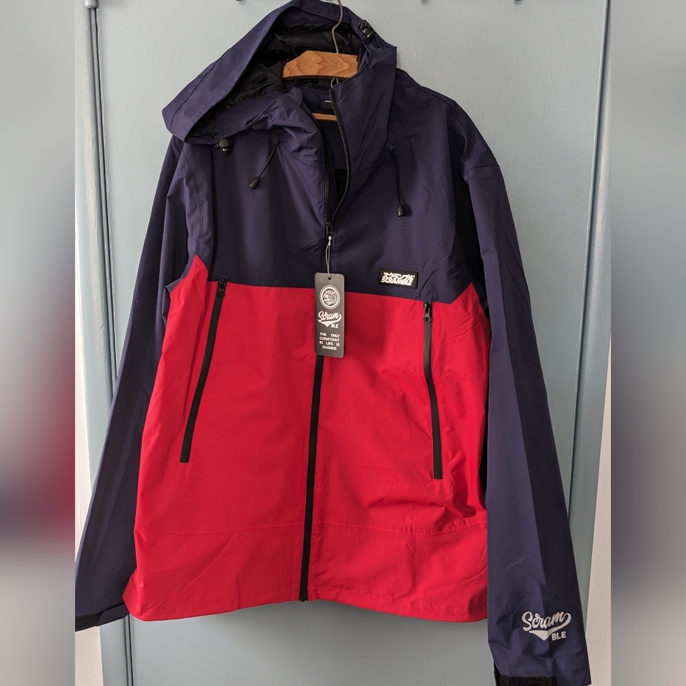 NWT Scramble Lightweight Rain Jacket. Water-resistant. Red/Navy Blue Size XXL